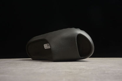 Adidas Yeezy Slide Onyx - HYPER LIST