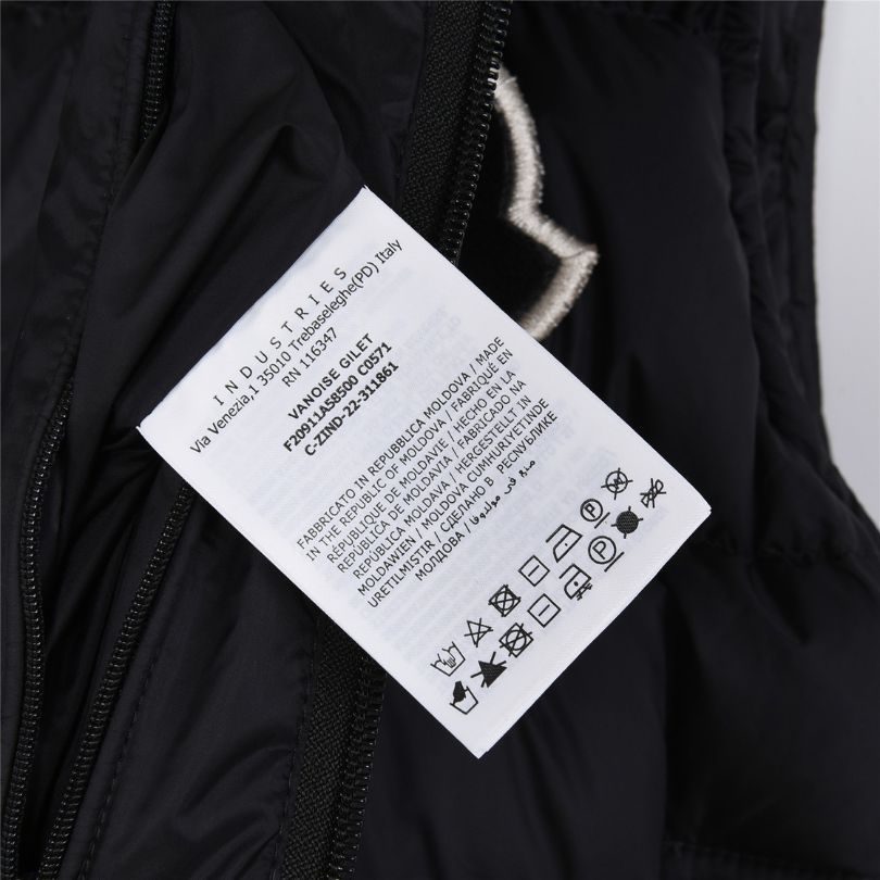 Vest Puffer Moncler Hooded Black Logo MCL011