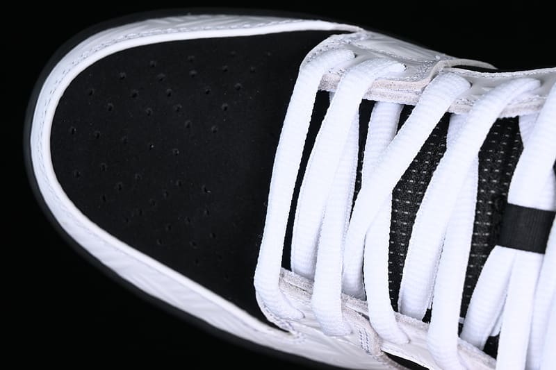 Nike SB x TIGHTBOOTH Dunk Low Pro Black and White - HYPER LIST