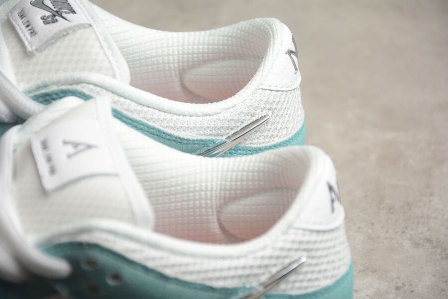April Skateboards x Nike SB Dunk Low Turbo Green - HYPER LIST