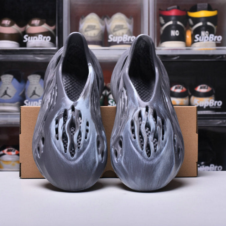 Yeezy Foam Runner Silver