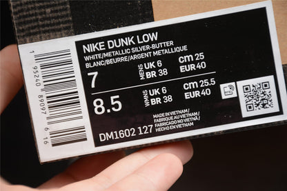 Off-White x Nike Dunk Low Lot 01 of 50 - HYPER LIST