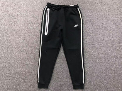 Conjunto Nike Tech Fleece Preto (Reflective) - HYPER LIST
