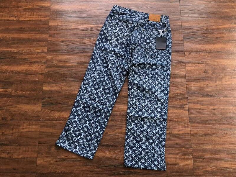Calça Louis Vuitton Monogram Denim - HYPER LIST