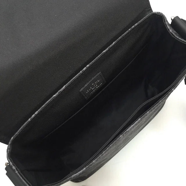 Louis Vuitton Bag Messenger District Monogram Eclipse - HYPER LIST