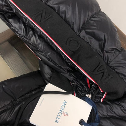 Jacket Puffer Moncler Jacket with Hood MCL027