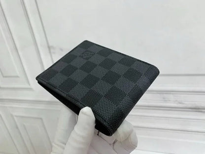 Carteira Louis Vuitton - HYPER LIST